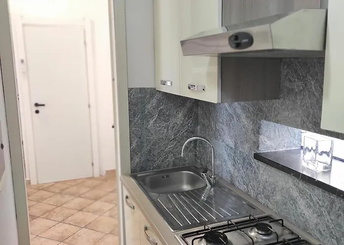 Πανσιόν 5 Terre Migliarina 3*