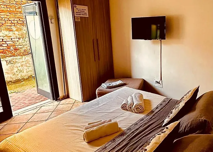 Πανσιόν 5 Terre Migliarina 3*